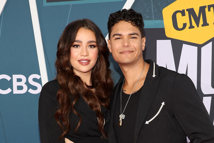 Kat Luna and Alex Garrido at the 2022 CMT Music Awards