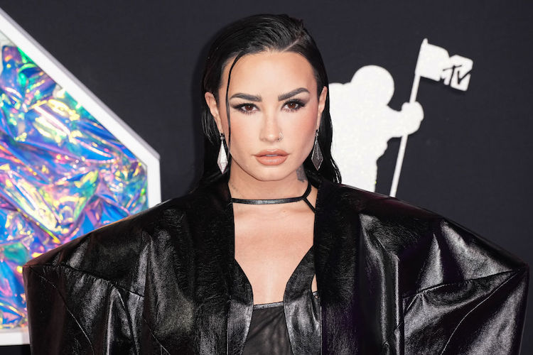 Demi Lovato at the MTV VMAS