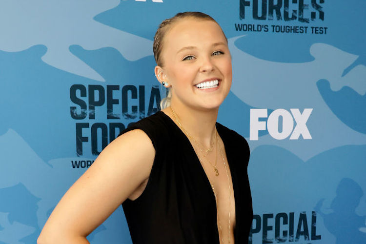JoJo Siwa at the red carpet for "Special Forces: World's Toughest Test"