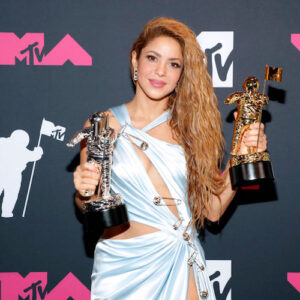 Shakira at the 'MTV Video Music Awards'