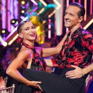 Daniella Karagach and Jason Mraz on 'Dancing With the Stars' Latin Night