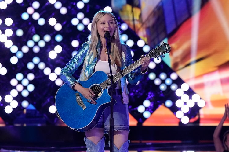 Jewel performs on 'The Masked Singer'