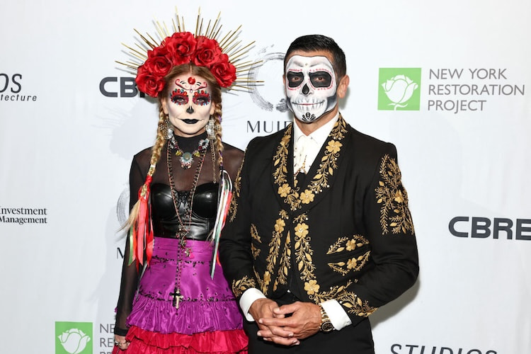 Kelly Ripa and Mark Consuelos at Bette Midler's Annual Hulaween Bash at Cipriani South Street