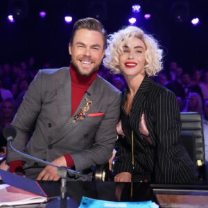 Julianne and Derek Hough on 'Dancing With the Stars'