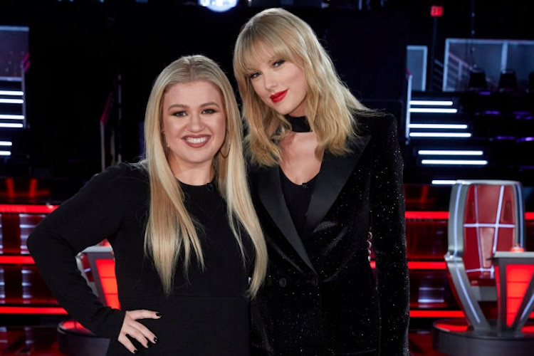 Kelly Clarkson and Taylor Swift for 'The Voice' Season 17