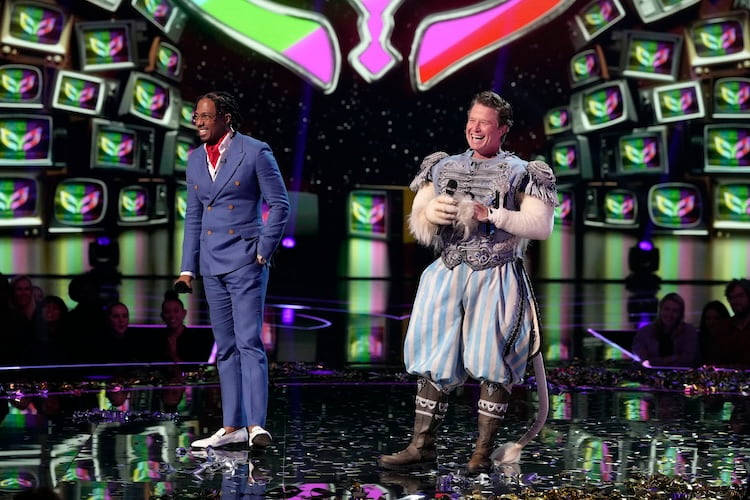 Sir Lion is unmasked on 'The Masked Singer'