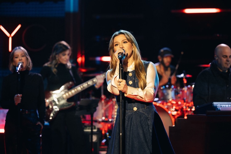 Kelly Clarkson on 'The Kelly Clarkson Show'