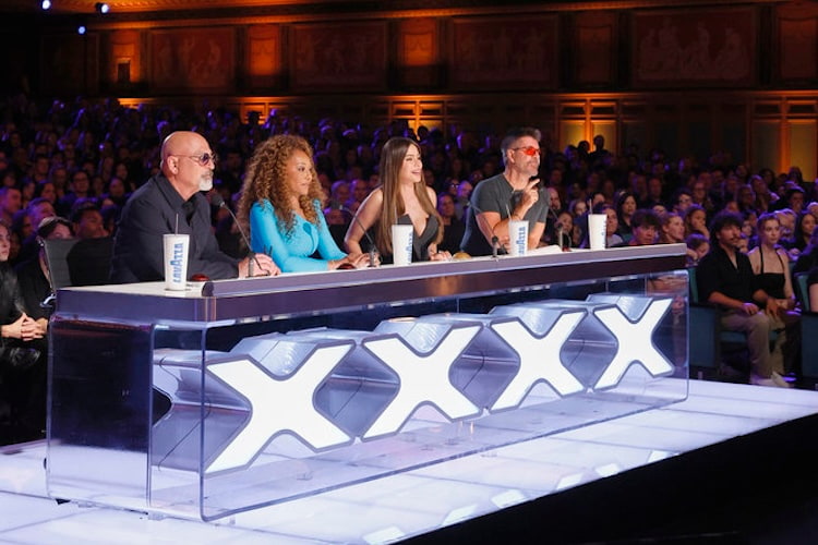 Howie Mandel, Mel B, Sofia Vergara, and Simon Cowell on 'America's Got Talent' 2025