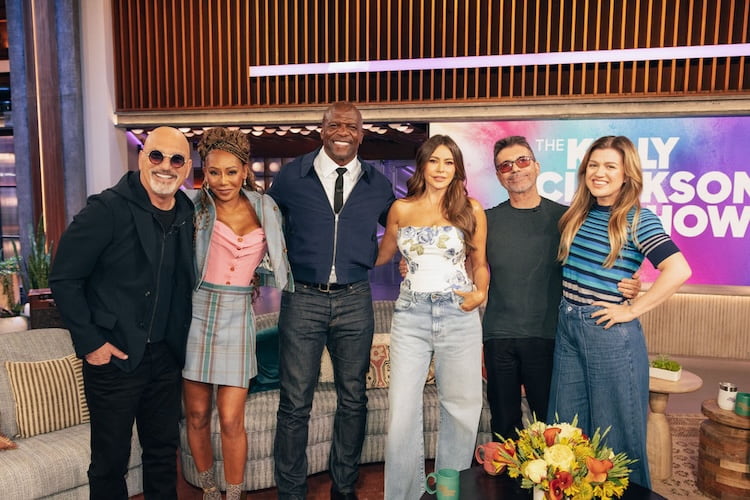 'America's Got Talent' Judges Howie Mandel, Mel B, Terry Crews, Sofia Vergara, and Simon Cowell with Kelly Clarkson on 'The Kelly Clarkson Show'