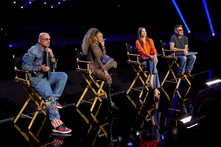 Howie Mandel, Mel B, Sofia Vergara, and Simon Cowell on 'America's Got Talent'